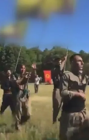 Fransa’nın Marsilya şehrinde PKK kampı iddiası! Skandal görüntüler sosyal medyada yayıldı Fransa hükümeti sessiz