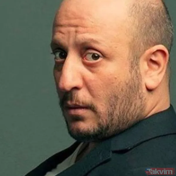 Serenay Sarıkaya sevgilisi Mert Demir ile kural bozdu! Dostu düşmanı çatlattılar! Taze aşıklar ilk kez el ele... - 23