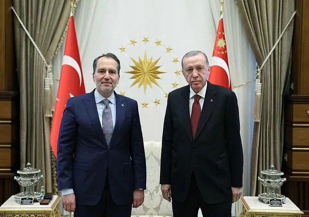 baskan-erdogan-yeniden-refah-partisi-genel-baskani-fatih-erbakani-kabul-etti-1697034284795.jpeg Başkan Erdoğan, Yeniden Refah Partisi Genel Başkanı Fatih Erbakan'ı kabul etti-1