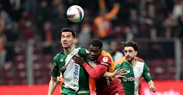 Eski dost Galatasaray'ın gözden çıkardığı Carlos Cuesta'ya talip