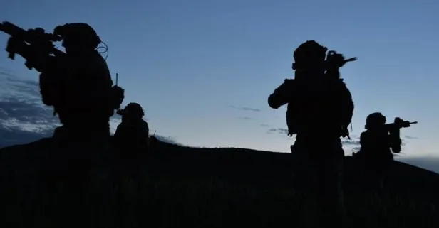 PKK'da çöküş sürüyor! MSB duyurdu: 2 PKK’lı terörist, Habur’da Hudut Karakoluna teslim oldu