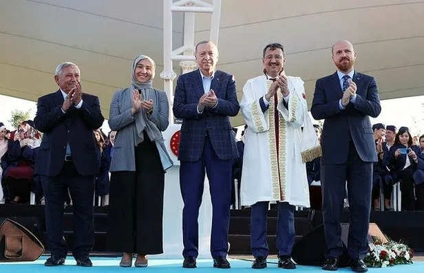 baskan-recep-tayyip-erdogandan-net-mesaj-ekonomik-istikrar-mucadelesini-zaferle-sonuclandiracagiz-1658691717111.jpeg Başkan Recep Tayyip Erdoğan'dan net mesaj: Ekonomik istikrar mücadelesini zaferle sonuçlandıracağız-6