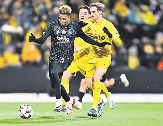 Gedson’un yerine Ndour