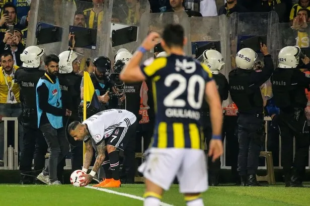 Olaylı derbinin hakemini Aziz Yıldırım uyarmış-4