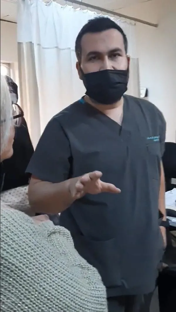 Adapazarı'nda Hastanede doktor ve hastanın 'maske' tartışması kamerada! 'Beyaz kod' vererek şikayetçi oldu-4