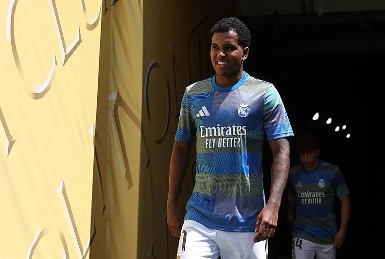 Liverpool Rodrygo için devrede!