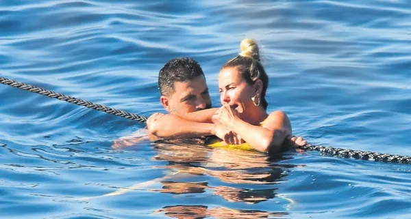 Ece Erken yasak aşkı Şafak Mahmutyazıcıoğlu ile yeniden barıştı!-3