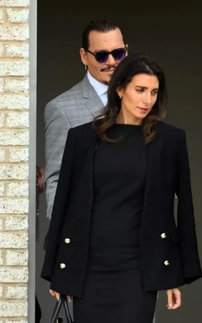 Amber Heard'ün kirli çamaşırları ortaya çıkmıştı... Olay davanın ardından Johnny Depp avukat aşkından ayrıldı: "Ciddi ilişki ona uygun değil"-5