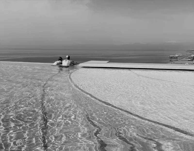 jason-statham-antalyada-dunya-yildizi-belekte-keyif-catti-1776432423641.jpg Jason Statham Antalya'da! Dünya yıldızı Belek'te keyif çattı-6