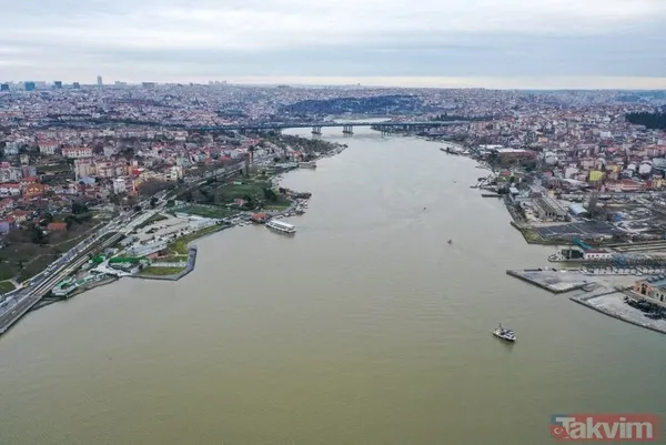 İstanbul'da denize lağım aktı! Boğaz ve Haliç kahverengi oldu - 10