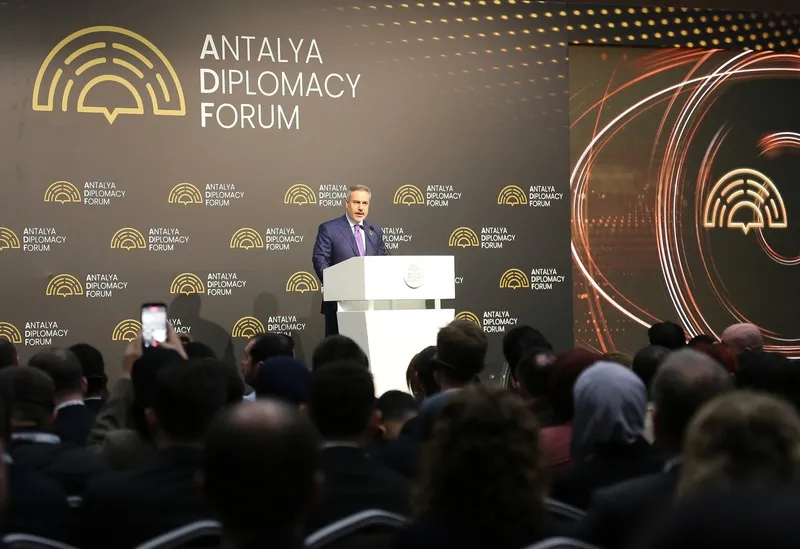 diplomasinin-kalbi-antalyada-atti-bakan-fidandan-israil-yunanistan-gkry-ittifakina-karsi-net-mesaj-turkiye-ken-1776606368691.jpeg Diplomasinin kalbi Antalya'da attı! Bakan Fidan'dan İsrail-Yunanistan-GKRY ittifakına karşı net mesaj: Türkiye kendini korur-6