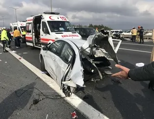 SON DAKİKA! TEM Otoyolu'nda feci kaza! Araç ikiye bölündü