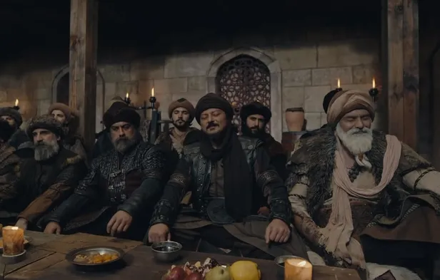 kurulus-osman-malhun-hatun-kimdir-umur-bey-kimdir-hain-mi-yildiz-cagri-atiksoy-kac-yasinda-ve-nereli-1616589466290.jpg