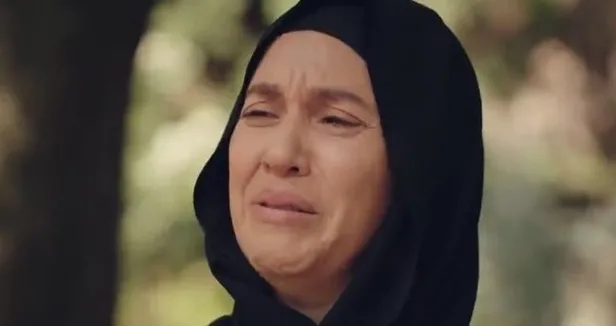 Kırmızı Oda Meliha neden yok? Öldü mü? Evrim Alasya diziden ayrıldı mı?-2