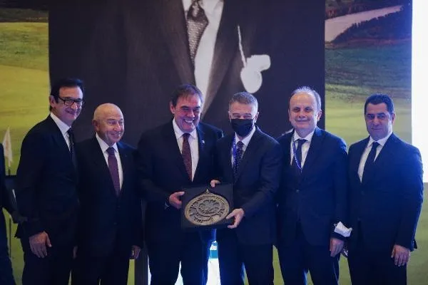 Yıldırım Demirören Golf Federasyonu'nun yeni başkanı oldu-3