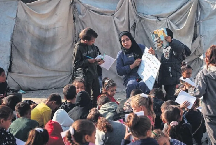 Teröristlere inat çadırda bile eğitim