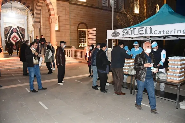 kahramanmarasta-muhsin-yazicioglunun-ruhu-icin-okunan-hatimlerin-duasi-yapildi-1617217391009.jpg Kahramanmaraş'ta Muhsin Yazıcıoğlu'nun ruhu için okunan hatimlerin duası yapıldı-2