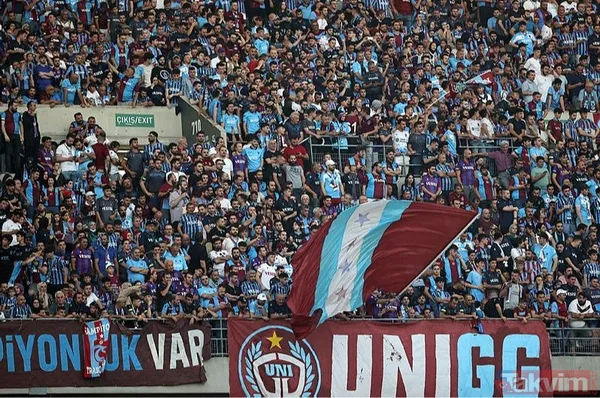 Yeri göğü boyadılar! Trabzonspor tribünleri görsel şölen yaşattı! - 9