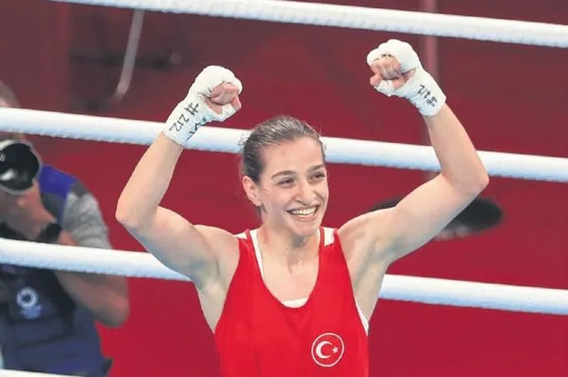 Avrupa Kadınlar Boks Şampiyonası’nda Buse Naz Çakıroğlu altın madalya kazandı