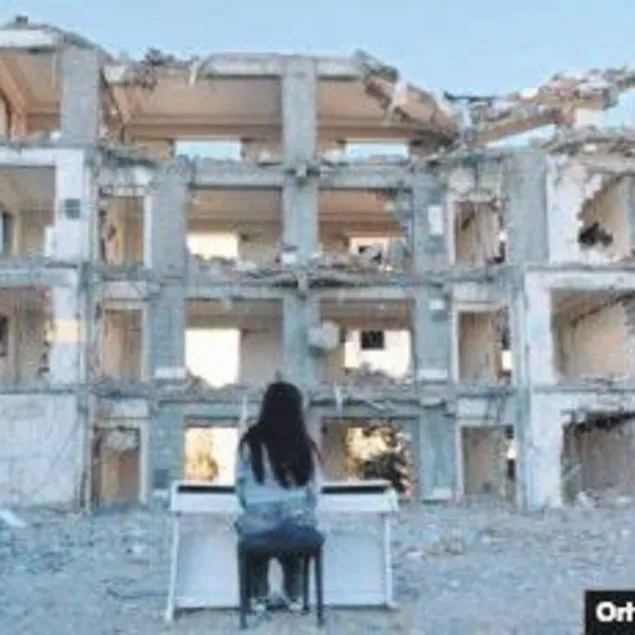 Kadınların deprem belgeseli