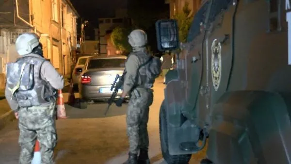 İstanbul'da uyuşturucu satıcılarına helikopter destekli operasyon-3