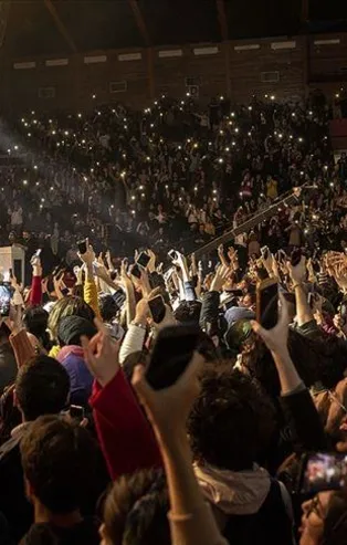 Kovid-19'a karşı yeni tedbirler: Aşı olmayan giremez! Konser, sinema, maç bileti...