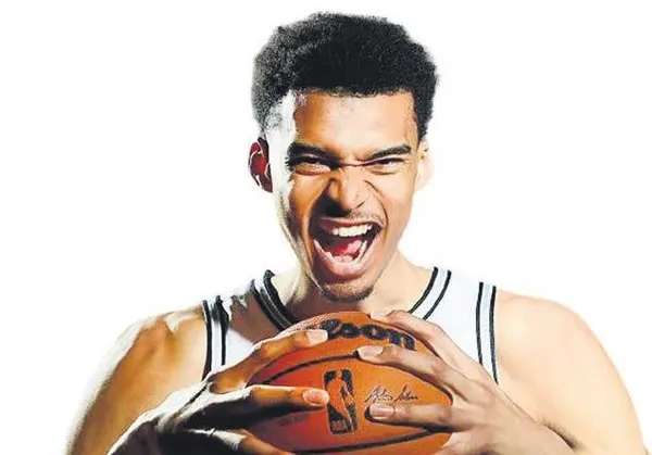 anlik-yasiyorum-1688761874656.jpeg Yakışıklı oyuncu Serkan Çayoğlu'ndan samimi itiraf: Anlık yaşıyorum-11