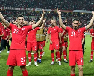 Milliler kritik virajda! Peki Euro 2020 yolunda A Milli Takım gruptan nasıl çıkar? Türkiye...