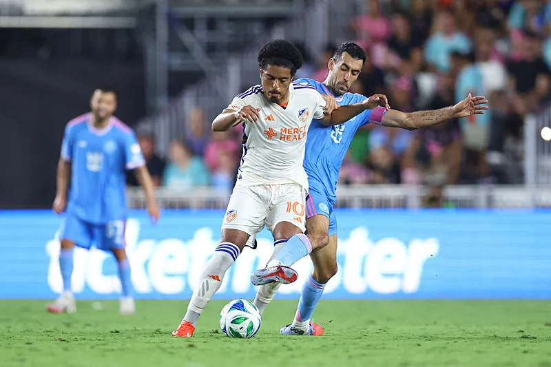 Galatasaray istedi Fenerbahçe kapıyor! Transferde flaş hamle - 17