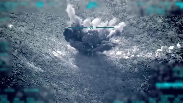 Milli Savunma Bakanı Hulusi Akar: Mehmetçik teröristleri inlerinde vuracak-8