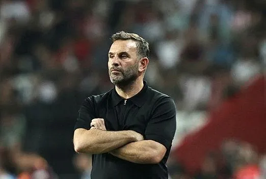 G.Saray’da 2 kadro dışı! Buruk kararını verdi