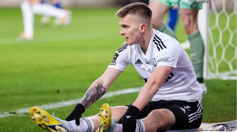 jose-mourinho-fenerbahceye-getirecegi-forveti-buldu-golcu-futbolcu-bakin-kim-cikti-lakabi-yeni-lewandowski-1717532732670.jpg Jose Mourinho Fenerbahçe'ye getireceği forveti buldu! Golcü futbolcu bakın kim çıktı? Lakabı yeni Lewandowski-8