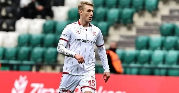 Sivasspor'un yıldızı Jan Biegaski ameliyat oldu