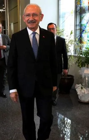 "Sedat Peker'in sahneye çıkması tesadüf değil!" Türkiye'yi dizayn etmek isteyenler yeni provokasyonun fitilini ateşledi!