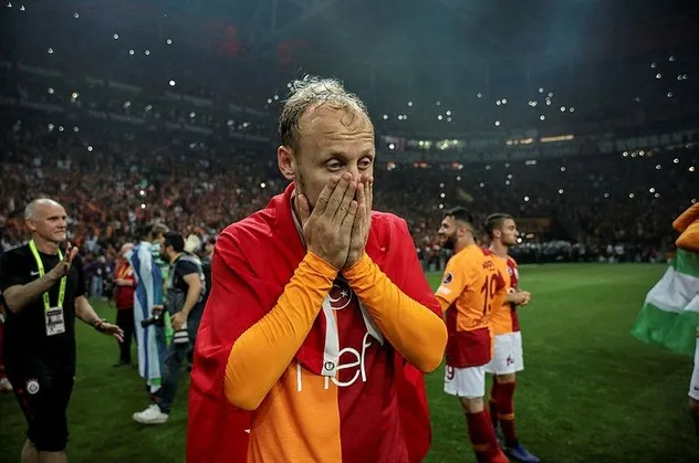 Galatasaray'da son dakika transfer sürprizi | Semih Kaya Florya'da