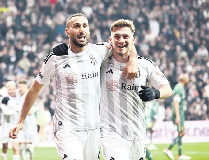 Kartal çıkış arıyor