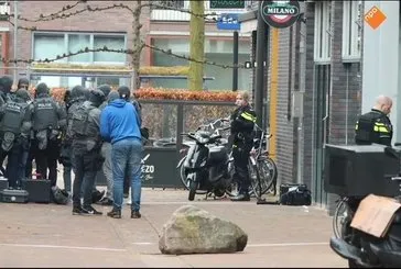 Hollanda’da rehine krizi!