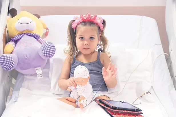 İzmir 6.9 ile sallandı, firmalar ve ünlüler 'yardım' bahanesiyle kendi reklamını yaptı!-5