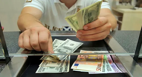 Çirkin dolar tezgahı deşifre oldu-4