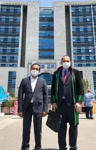 Bayrağımıza ve şehitlerimize hakaret eden Gazete Kadıköy Yazı İşleri Müdürü Semra Çelebi hakkında suç duyurusu!