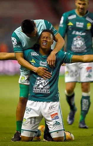 İki yıldızdan biri Aslan olacak! Galatasaray'da yeni sezon için transfer harekatı başladı