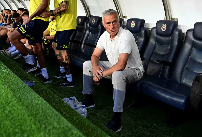 Jose Mourinho'dan onay çıktı! Galatasaray'ın eski yıldızı Fenerbahçe'ye - 16