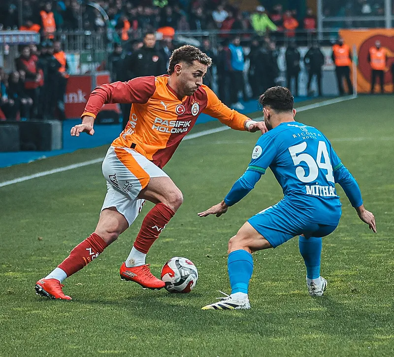 Fenerbahçe'nin eski hocası transferde Galatasaray'ın yıldızını istedi! - 15