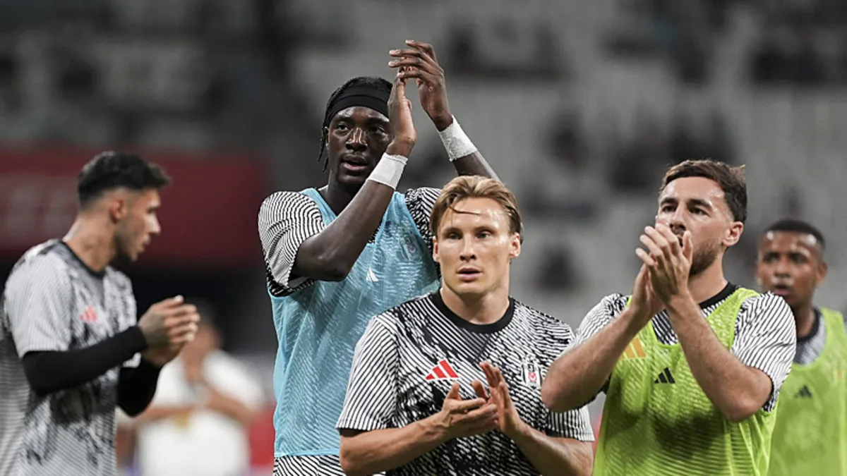 Beşiktaş'ta iki yıldıza yol gözüktü