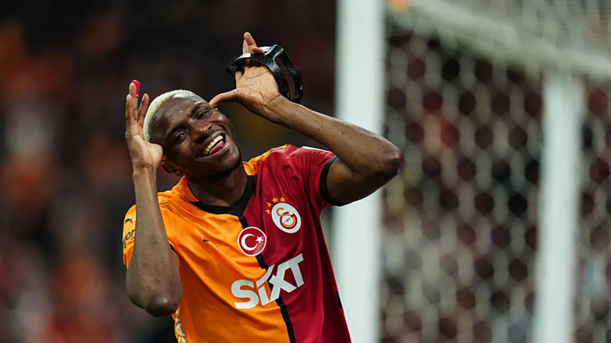 Osimhen için flaş sözler! "Annesi bile tanımıyordu"
