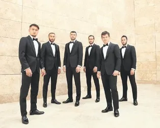 Millilerin smokin şıklığı