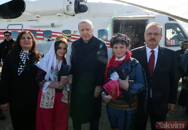 Başkan Erdoğan Aydın'da zeybek oyunu ile karşılandı - 1