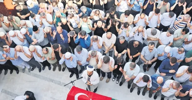 İmam baba oğlunun cenaze namazını kıldırdı