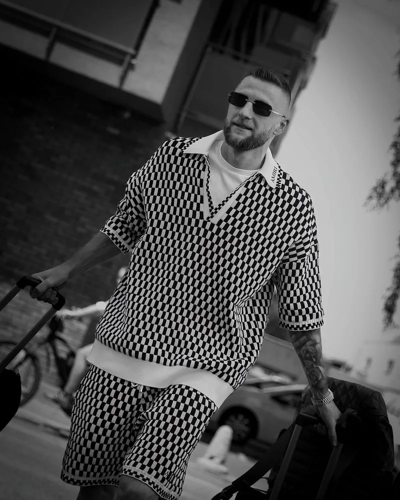 fenerbahce-kaptani-milan-skriniarin-beykozdaki-evi-soyuldu-40-bin-dolari-calindi-1775892783883.jpg Fenerbahçe kaptanı Milan Skriniar’ın Beykoz’daki evi soyuldu! İfadesi ortaya çıktı-5