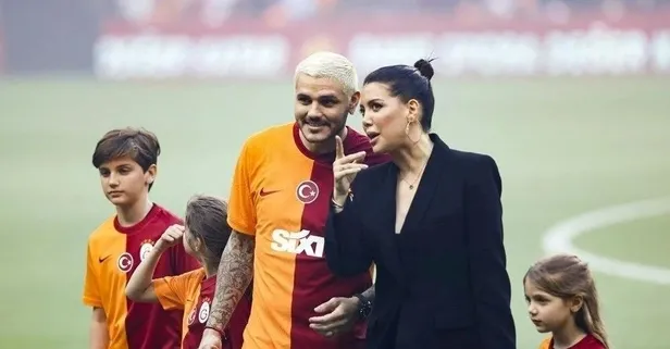 Galatasaray taraftarından Wanda Nara'ya destek!